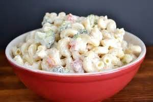 buttermilk-ranch-pasta-medley-salad-recipelioncom image
