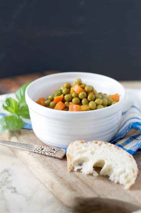 how-to-cook-canned-peas-and-carrots image