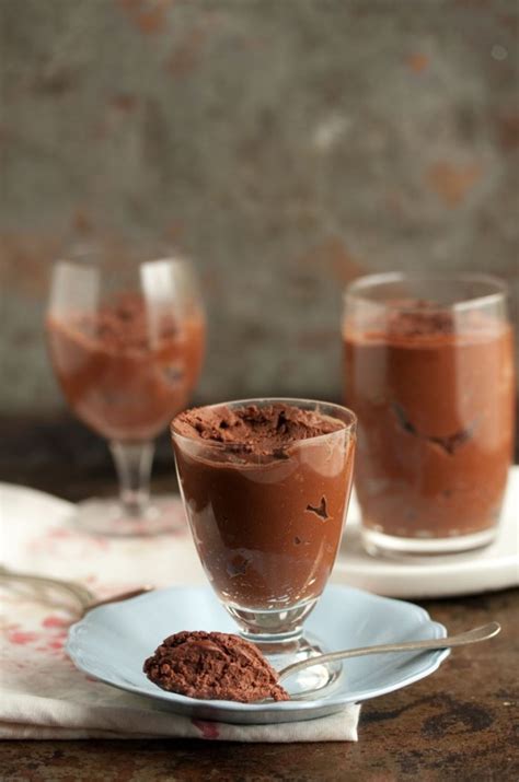 3-ingredient-chocolate-mousse-in-5-minutes image