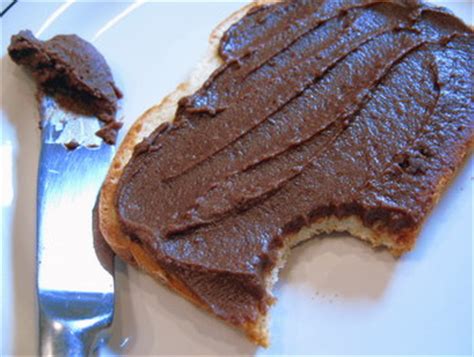 chocolate-hazelnut-spread-homemade-nutella image