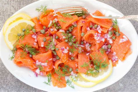 how-to-make-salmon-gravlax-simply image