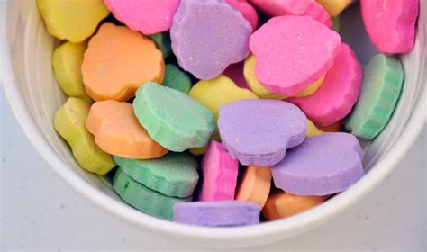 valentines-day-recipe-conversation-hearts-fudge image