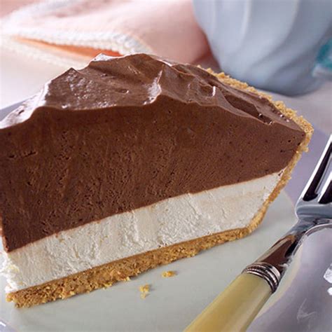 double-layer-chocolate-pie-bigovencom image