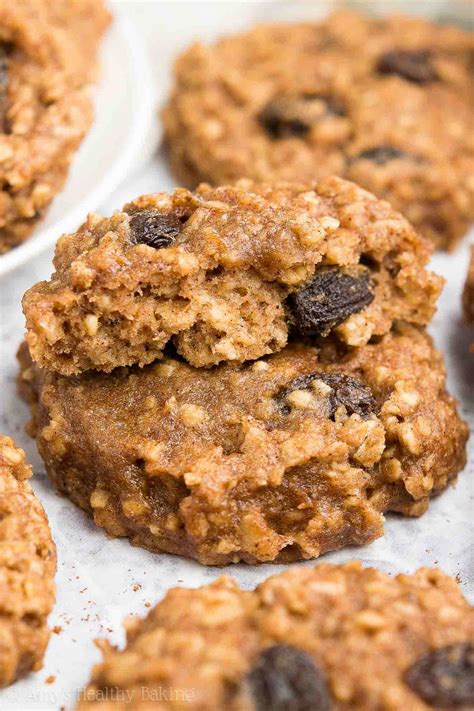 healthy-banana-oatmeal-raisin-cookies-amys image