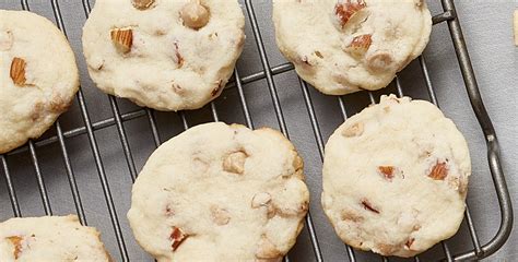 robinhood-sea-salt-caramel-and-smoked-almond-cookies image