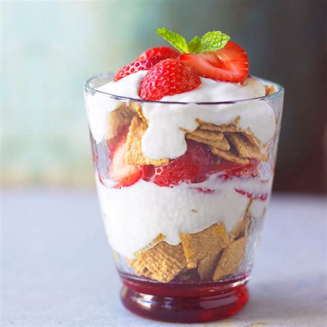 strawberry-breakfast-parfait-recipe-california image