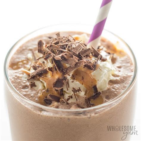 healthy-chocolate-peanut-butter-low-carb-smoothie image