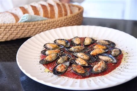 mussels-pizza-style-pei-mussels-mussel image