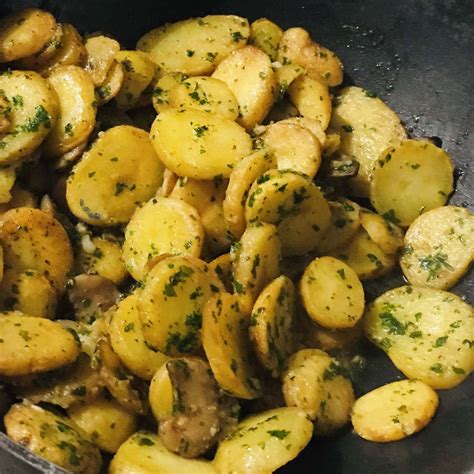 easy-lyonnaise-potatoes-french-recipe-snippets image