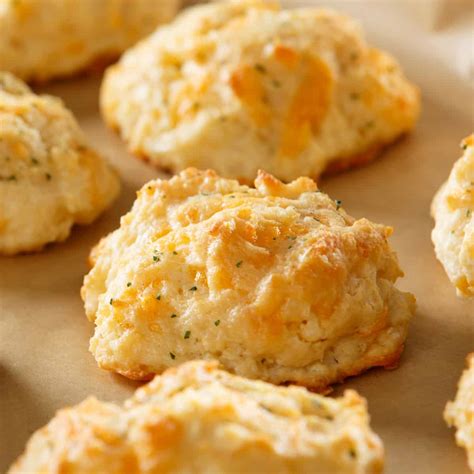 copycat-red-lobster-cheddar-biscuits-recipe-recipefairy image