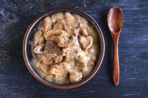 homemade-mushroom-gravy-sauce-recipe-the image