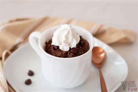 keto-chocolate-mug-cake-recipe-low-carb-yum image