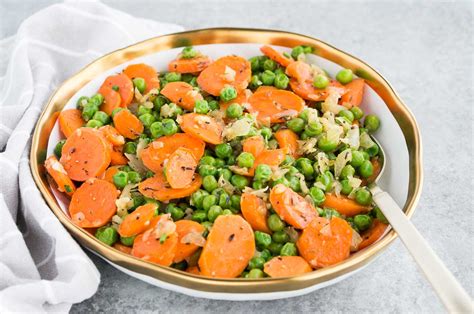 carrots-and-peas-quick-easy-side-dish-delicious image