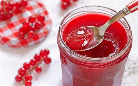 how-to-make-red-currant-jelly-taste-of-home image