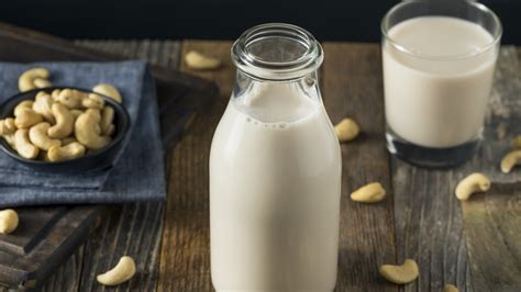 how-to-make-cashew-milk-homemade-cashew-milk image