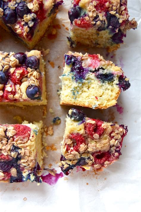 mixed-berry-buckle-easy-summer-dessert image