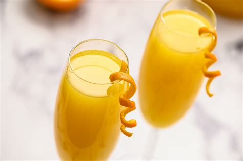 virgin-mimosa-drink-for-mothers-day-reluctant image
