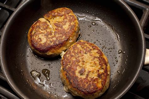 phillips-phillips-maryland-style-crab-cakes-give-me-a image
