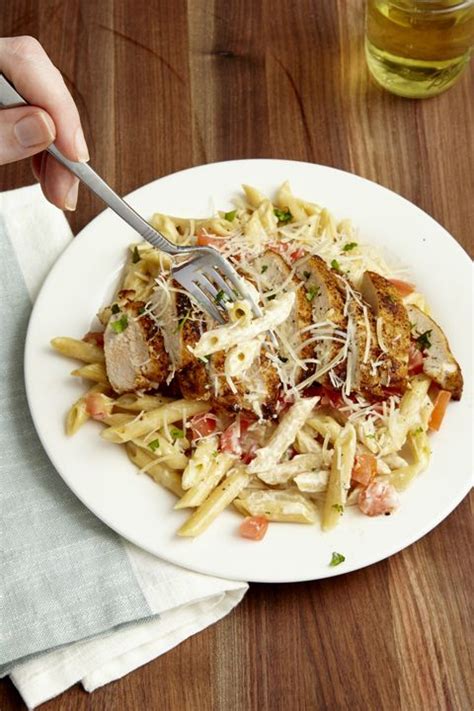 best-copycat-chilis-cajun-chicken-pasta-recipe-delish image