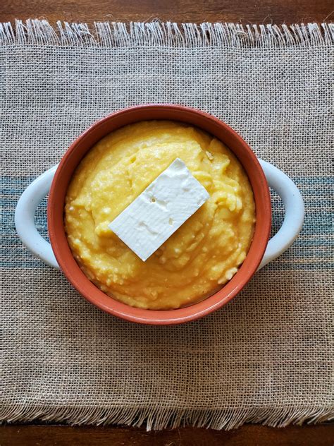 kačamakcornmeal-porridge-the-balkan-hostess image