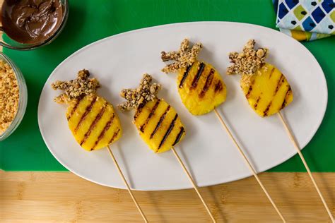 grilled-pineapple-with-nutella-is-the-summer-dessert image