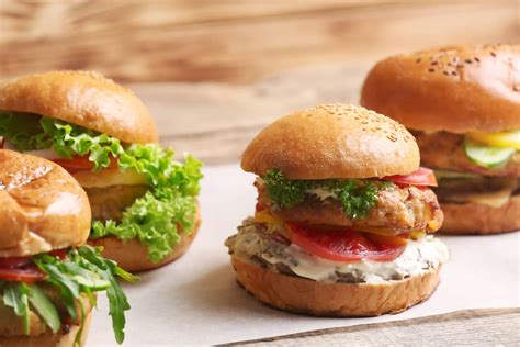 what-are-good-seasonings-for-turkey-burgers image