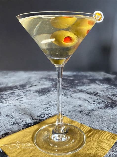 my-favorite-dirty-vodka-martini-recipe-for-perfect image