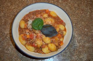 lee-cooks-margy-eats-gnocchi-nicoise-blogger image