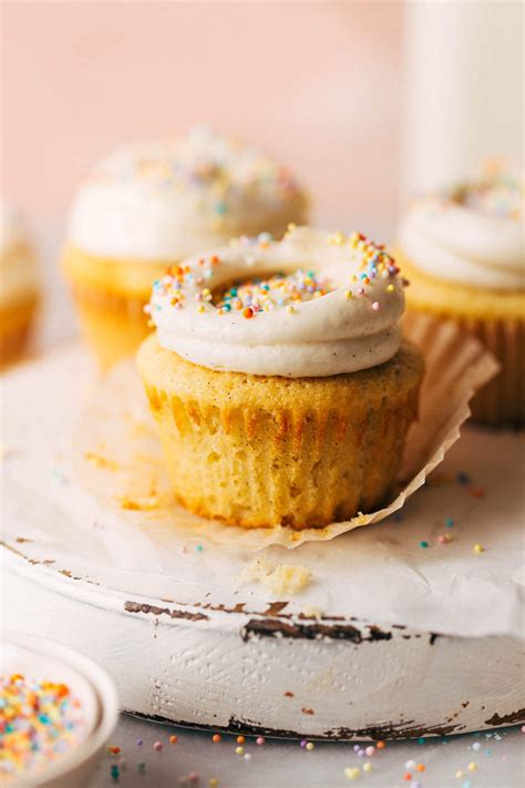 moist-fluffy-vanilla-cupcakes-with-vanilla-bean image