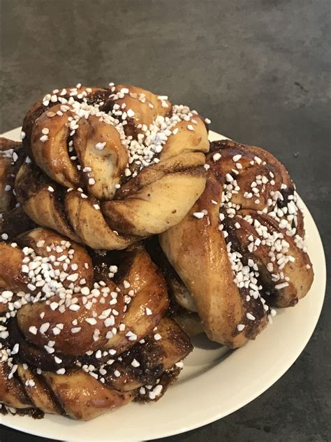 scandinavian-recipes-from-breakfast-to-fika image