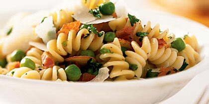 pasta-with-prosciutto-and-peas-recipe-myrecipes image