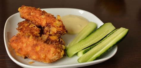 spicy-hot-crunchy-fried-corn-flake-chicken-strips-food image