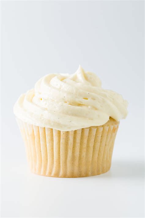 best-vanilla-cupcakes-recipe-step-by-step image