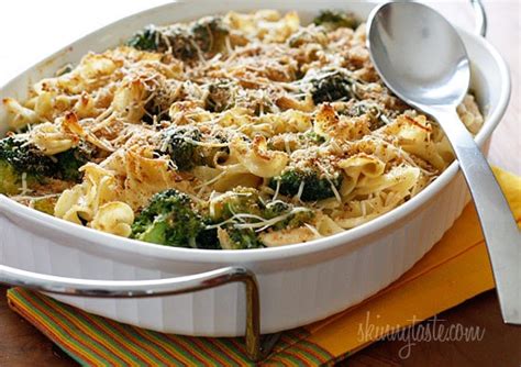 chicken-and-broccoli-noodle-casserole-skinnytaste image