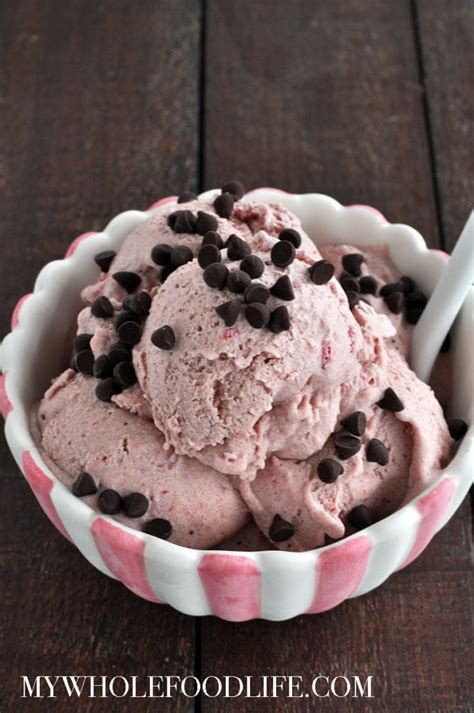 healthy-strawberry-banana-ice-cream-vegan-my image
