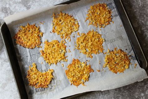 keto-cauliflower-cheddar-chips-carb-manager image
