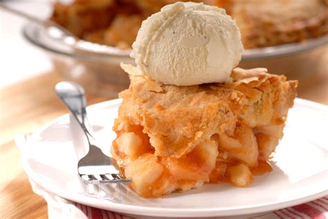 deep-dish-apple-pear-pie-vegan-nook image