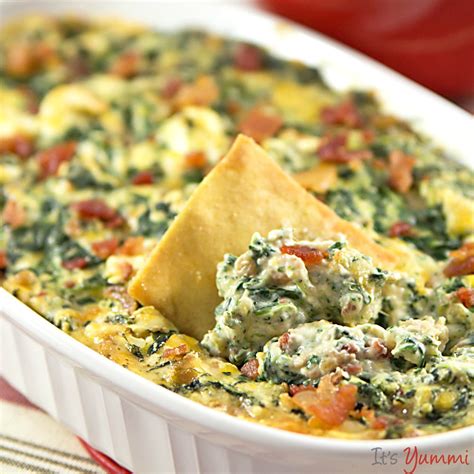 warm-cheesy-spinach-dip-with-bacon-its-yummi image