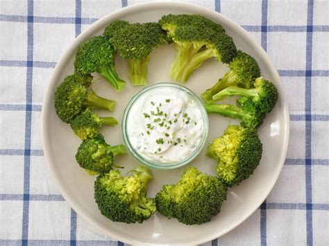 recipe-broccoli-and-horseradish-sauce-easy-health image