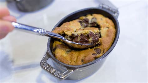 chocolate-chip-cookie-dough-pots-today image
