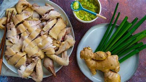 white-cut-chicken-with-ginger-scallion-sauce-白切雞配薑蔥醬 image