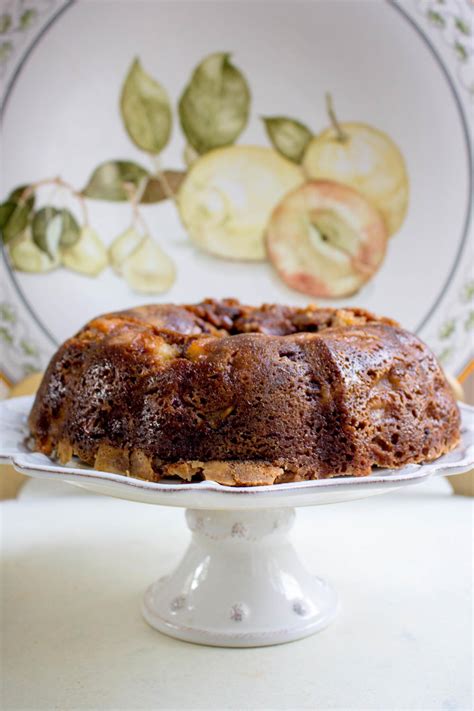 apple-cake-cookstrcom image
