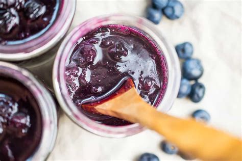 paleo-blueberry-compote-sugar-free-low image