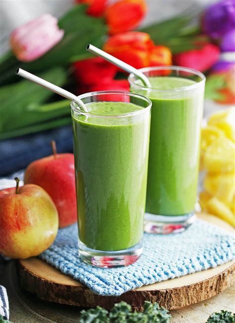 kale-pineapple-chia-smoothie-yay-for-food image