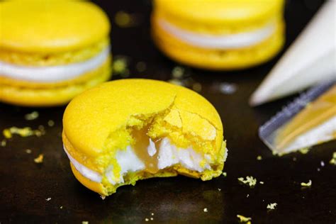 lemon-macarons-easy-step-by-step image