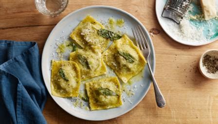 spinach-and-ricotta-ravioli-with-sage-butter-recipe-bbc image