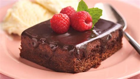 warm-and-fudgy-raspberry-pudding-cake image