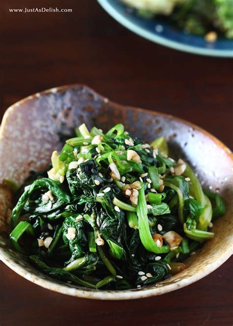 korean-spinach-banchan-honest-cooking image