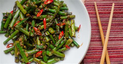 spicy-asparagus-in-black-bean-sauce-center-for image