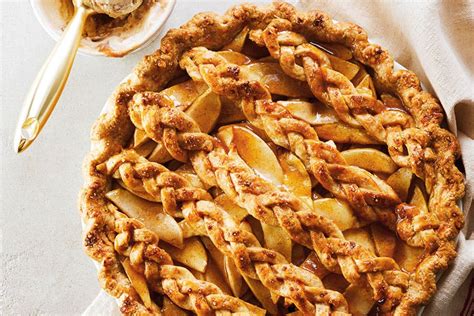 apple-pie-with-cheddar-crust-canadian-living image